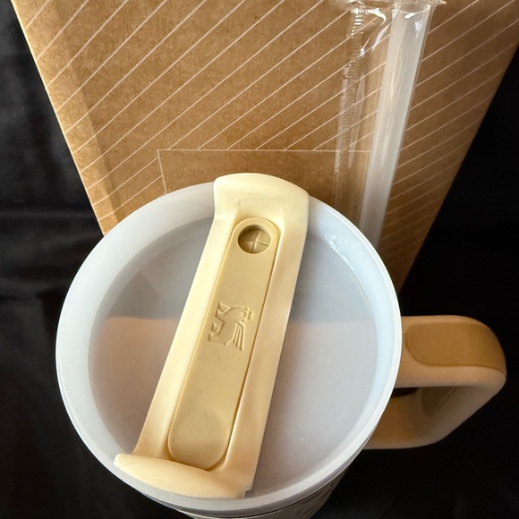 New Stanley 40oz Laser Engraved CoachCream and Gold Patterned Tumbler - Picture 5 of 7